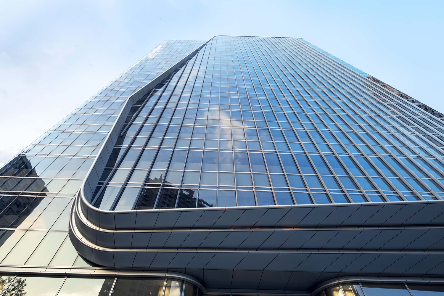 玻璃幕墙建筑-上海徐家汇中心