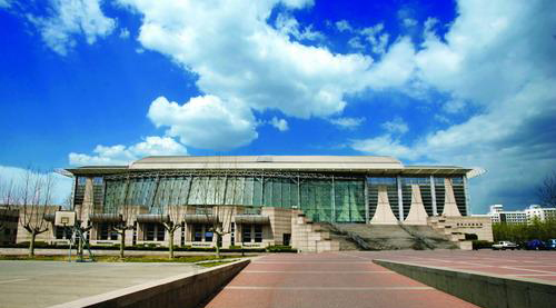 国内点支式玻璃幕墙的建筑案例 国内点支式玻璃幕墙的建筑案例